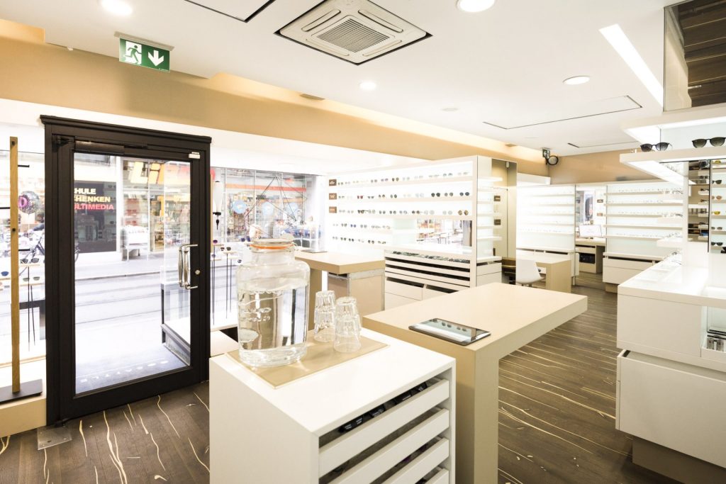 Optiker Graz - Innenraum der Filiale Sattler Graz